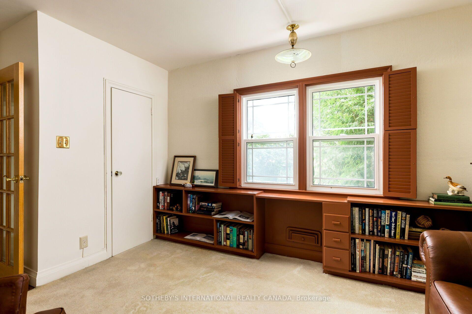 Photo 10 of 37 Hilldowntree Road, Etobicoke, Edenbridge-Humber Valley — HOMEH
