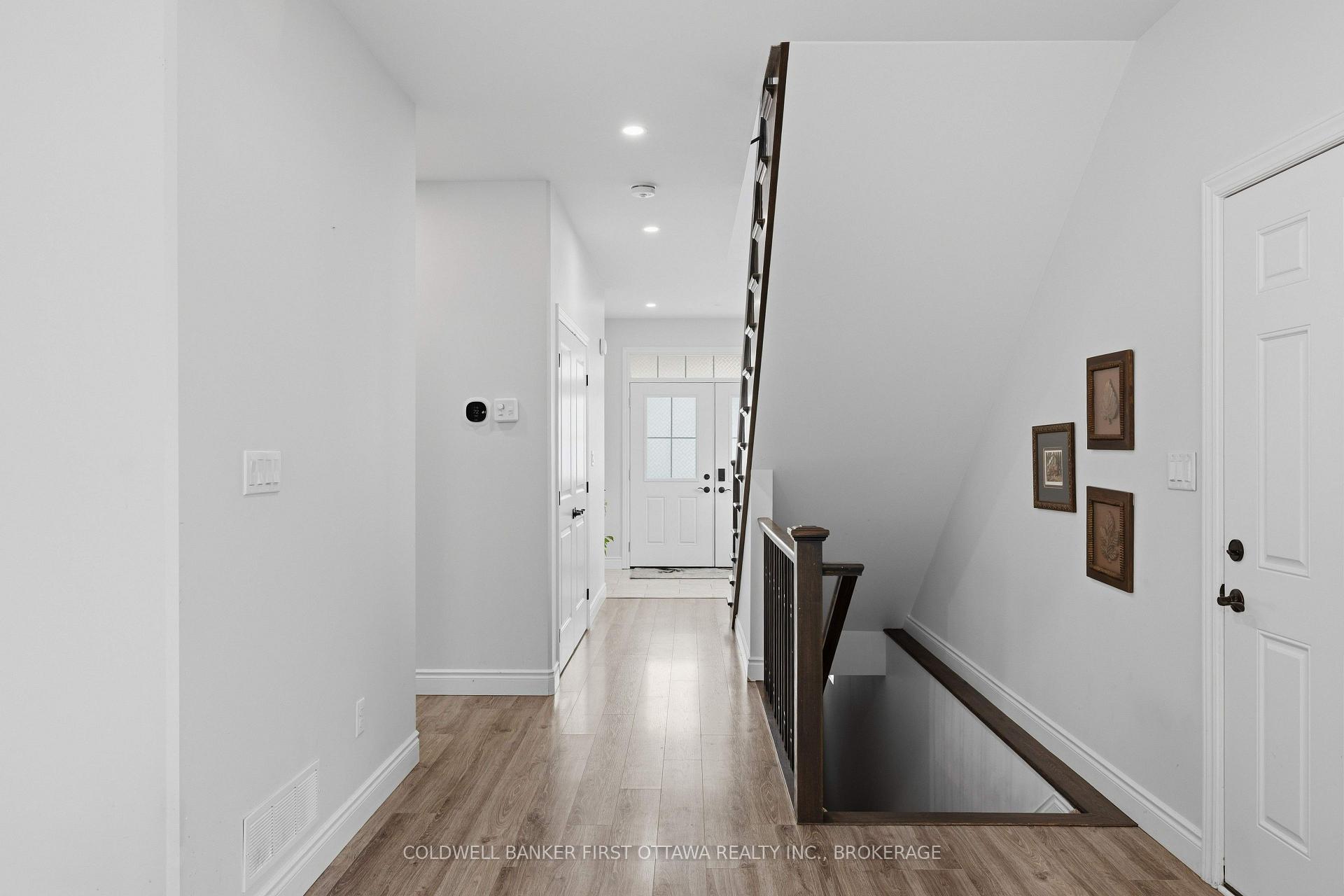 Photo 6 of 502 Beth Crescent, Kingston, City Northwest — HOMEH