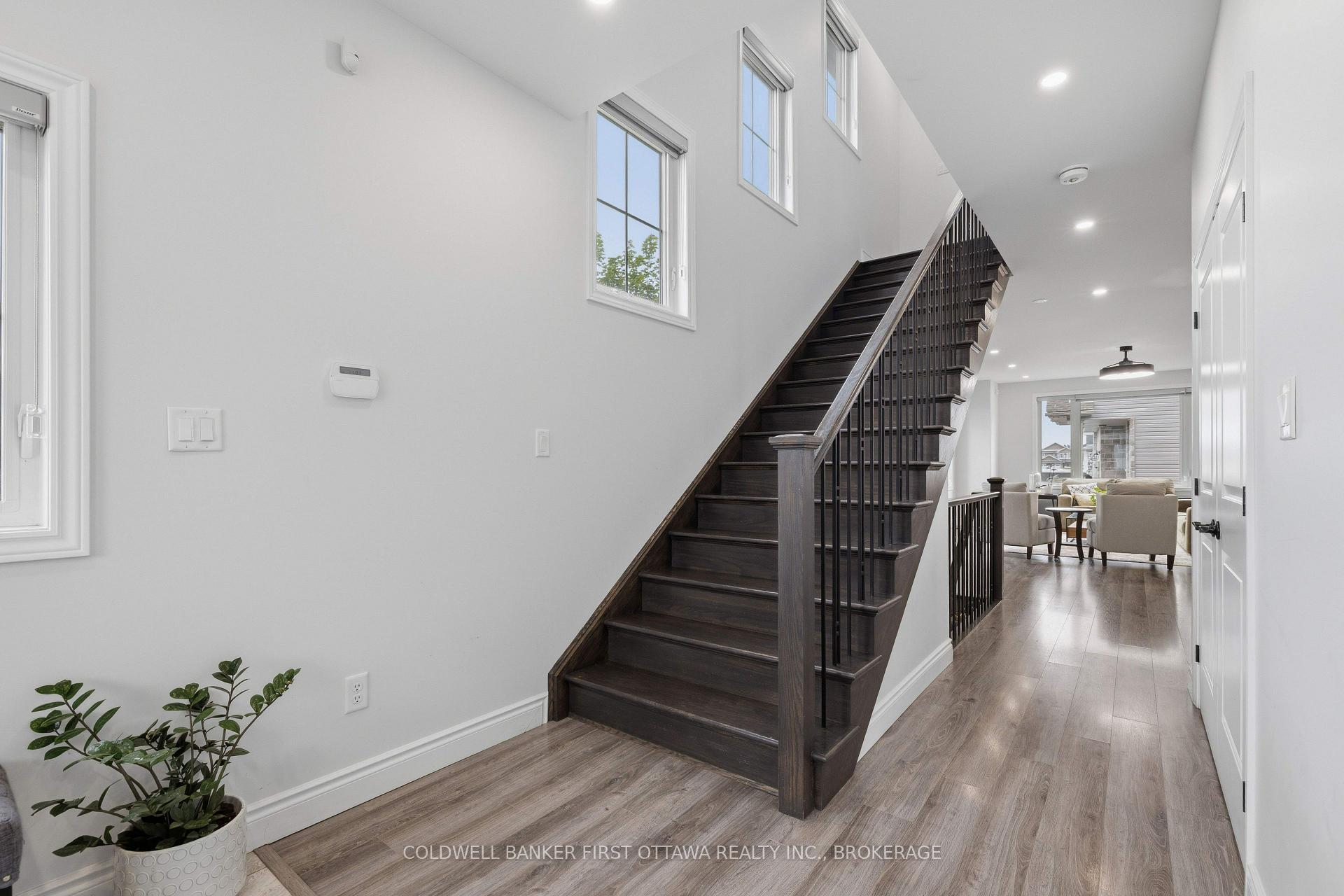 Photo 7 of 502 Beth Crescent, Kingston, City Northwest — HOMEH