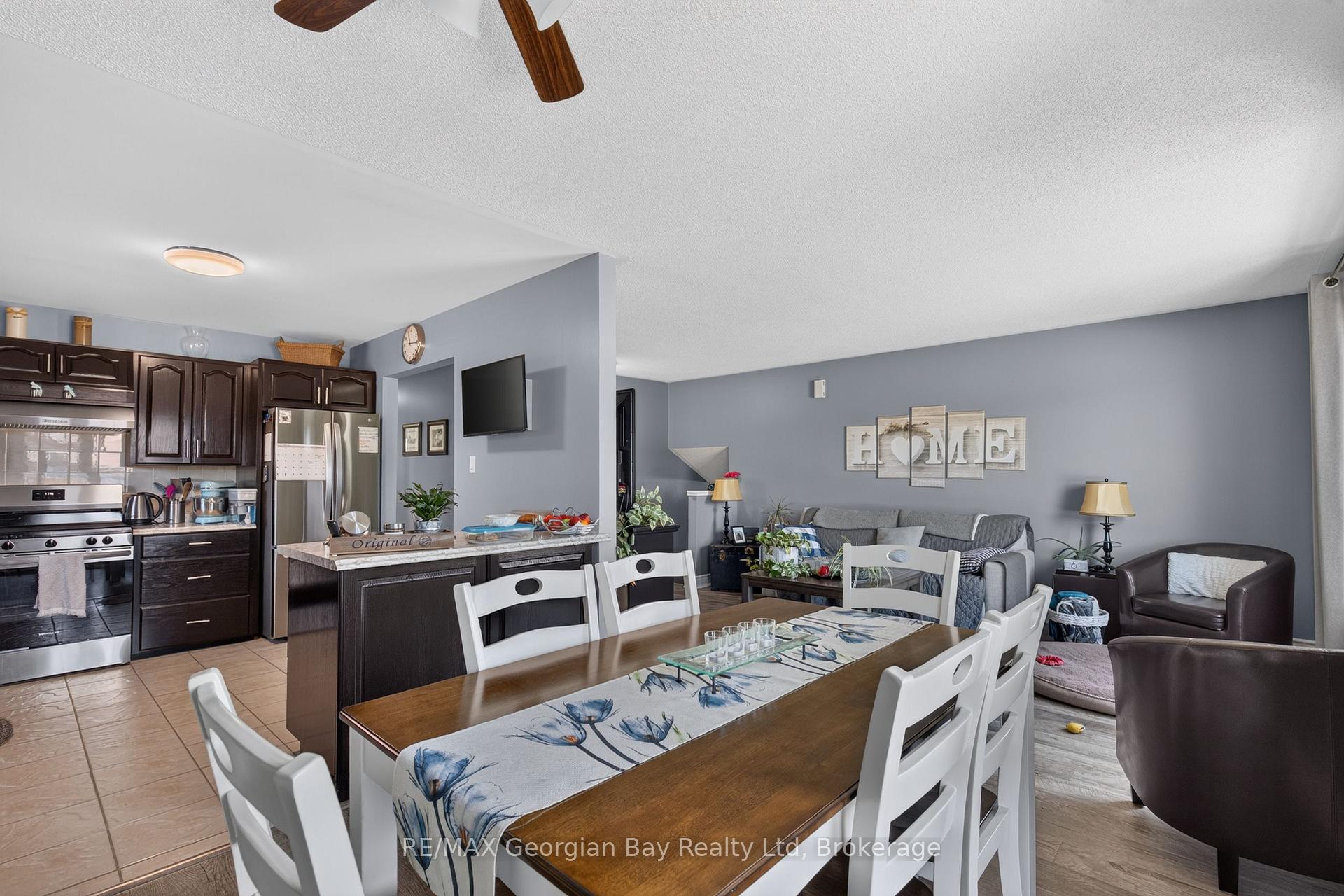 Photo 8 of 3 Copeland Street, Penetanguishene — HOMEH