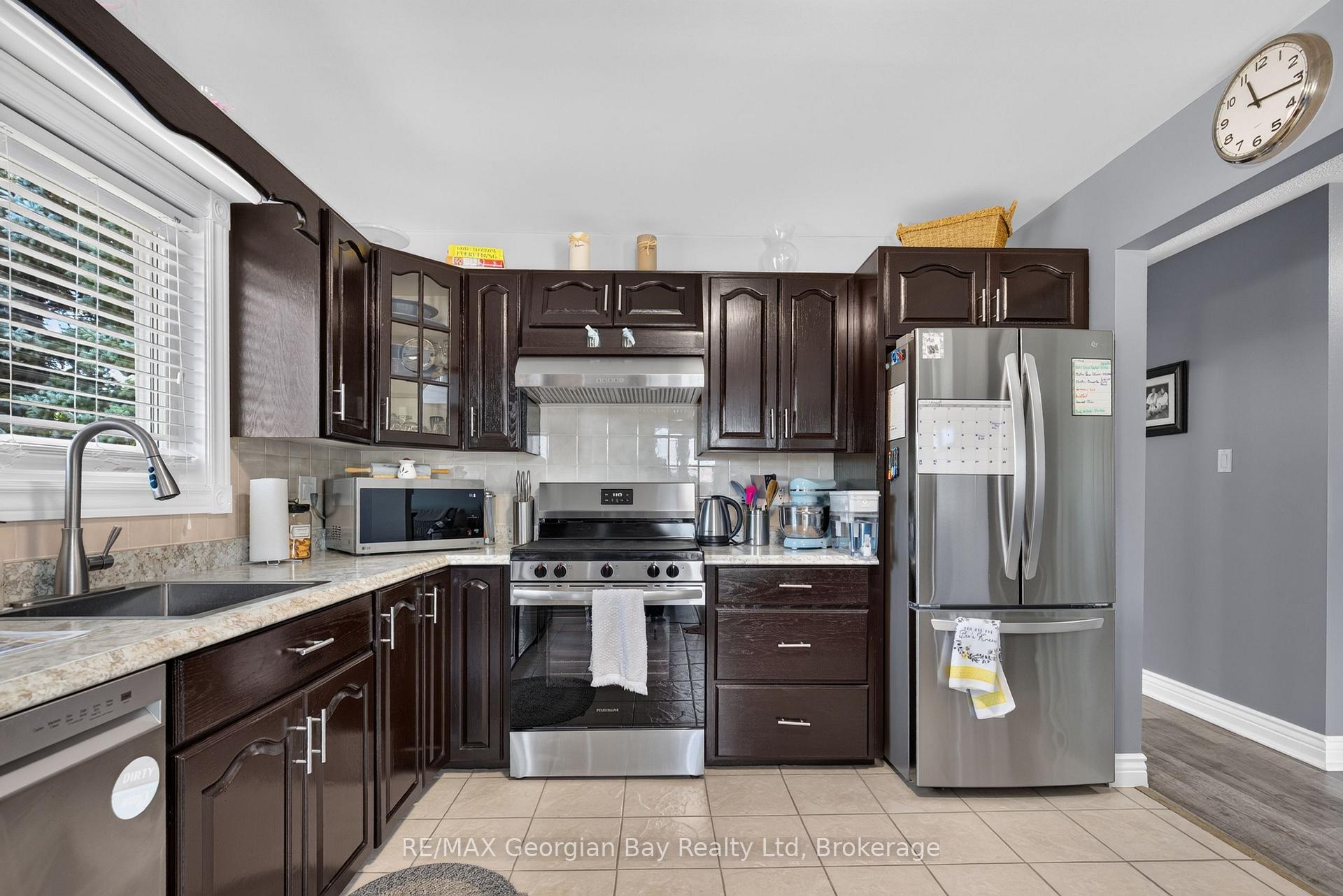 Photo 12 of 3 Copeland Street, Penetanguishene — HOMEH