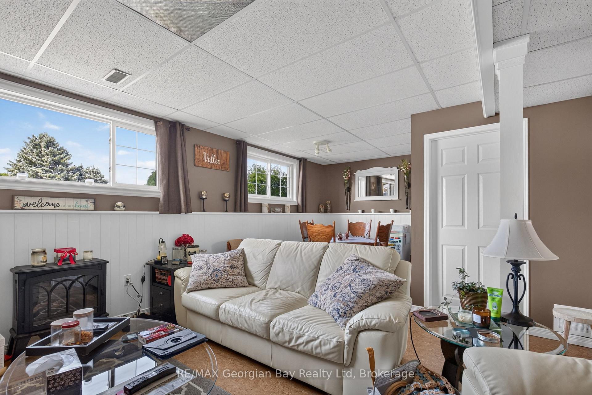 Photo 20 of 3 Copeland Street, Penetanguishene — HOMEH