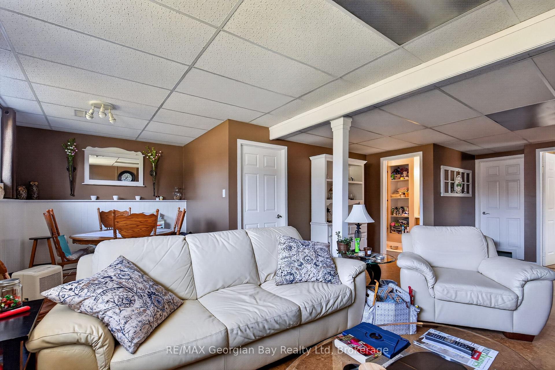 Photo 21 of 3 Copeland Street, Penetanguishene — HOMEH