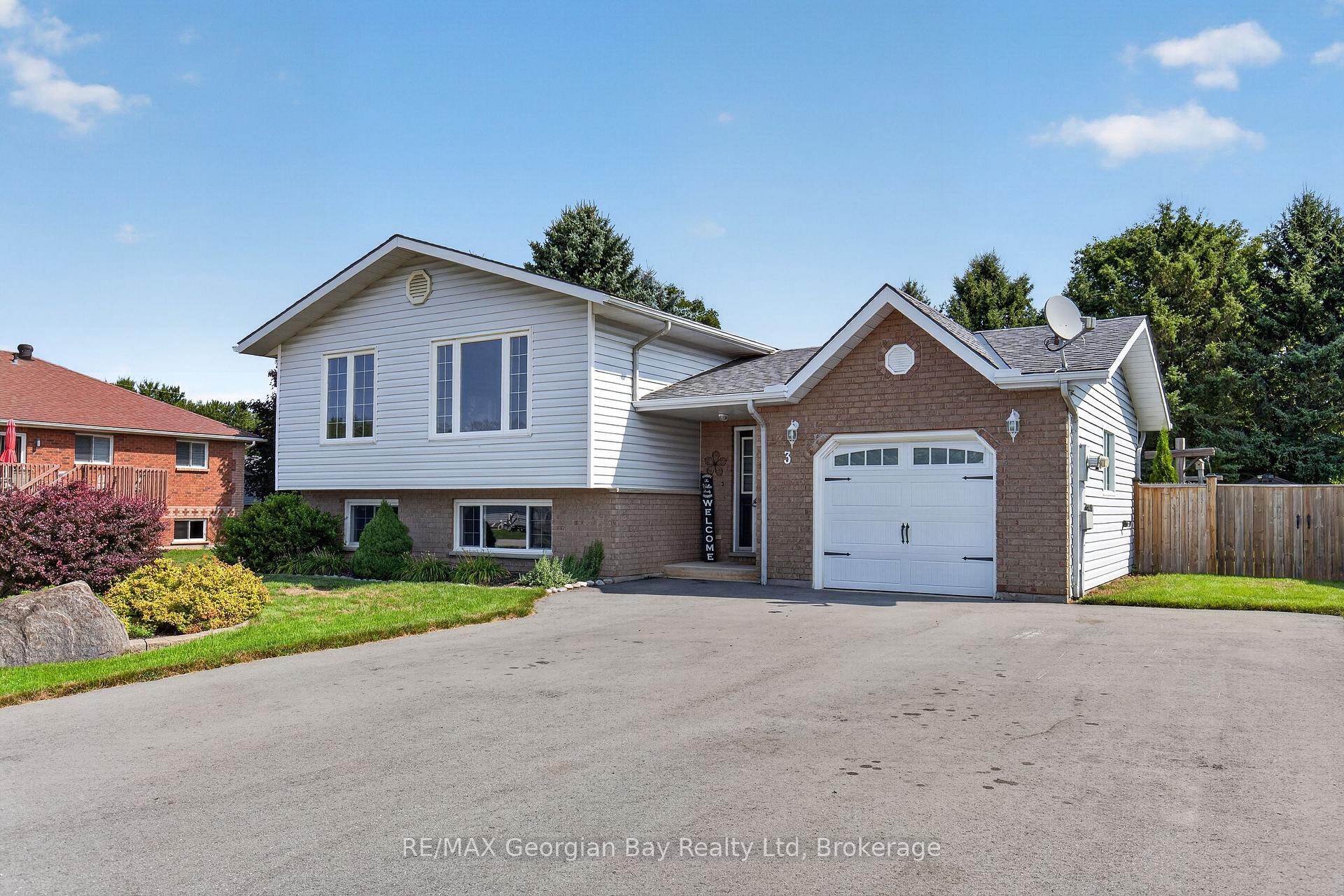 Photo 33 of 3 Copeland Street, Penetanguishene — HOMEH