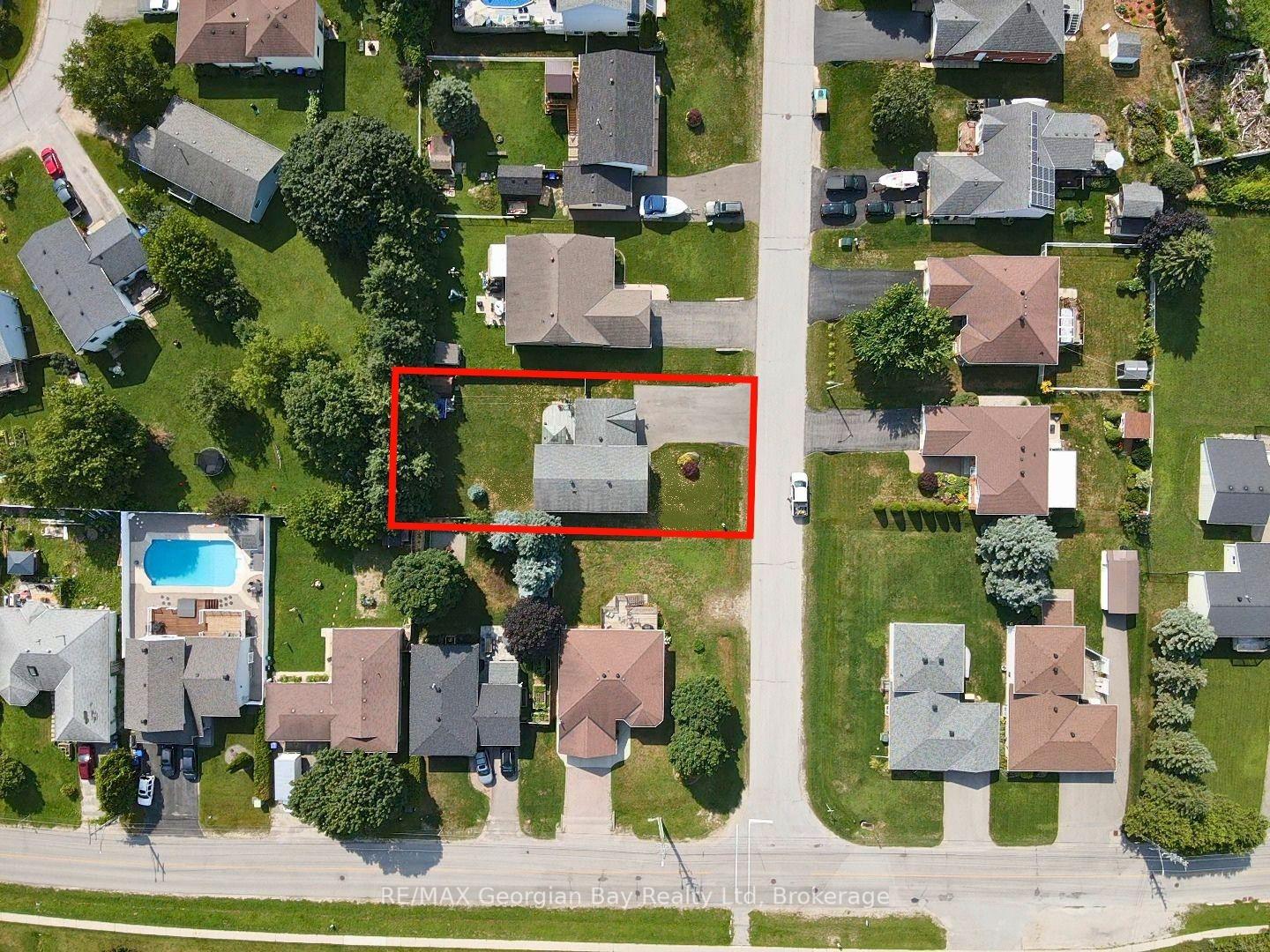 Photo 36 of 3 Copeland Street, Penetanguishene — HOMEH