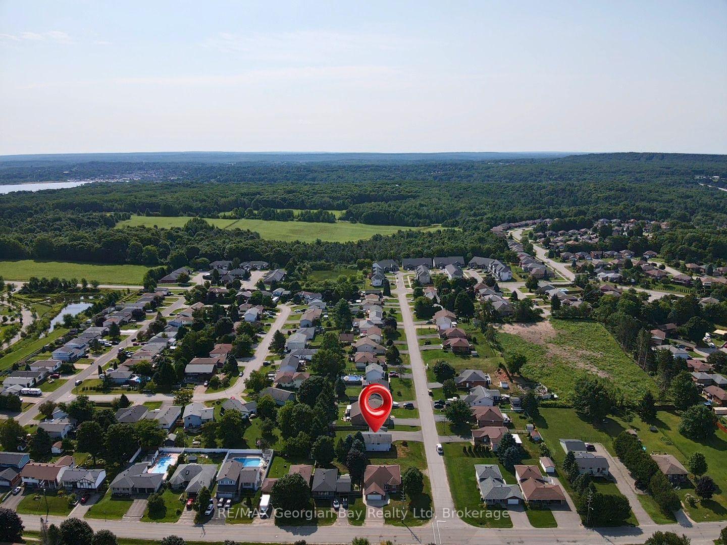 Photo 38 of 3 Copeland Street, Penetanguishene — HOMEH