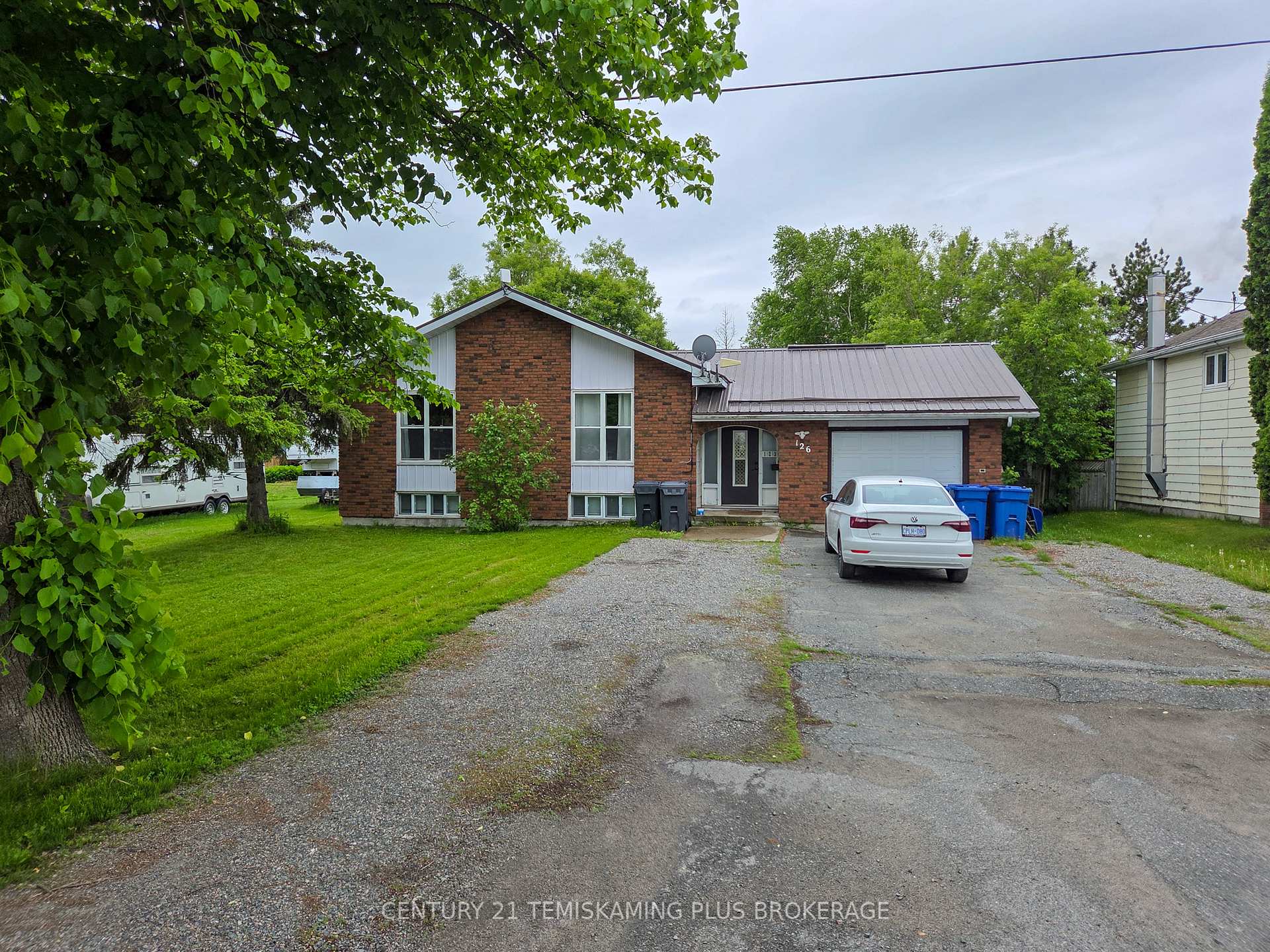 Photo 1 of 126 Fourth Avenue, Englehart — HOMEH