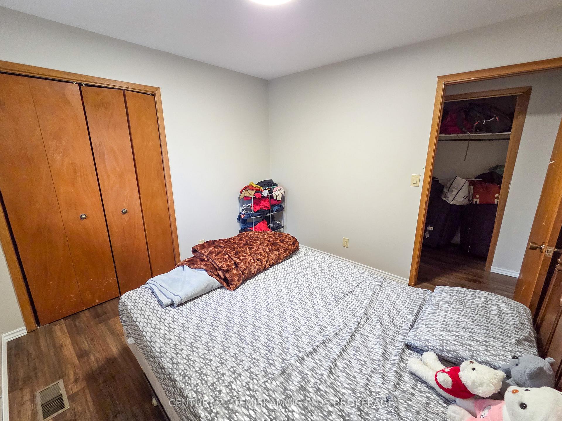 Photo 13 of 126 Fourth Avenue, Englehart — HOMEH