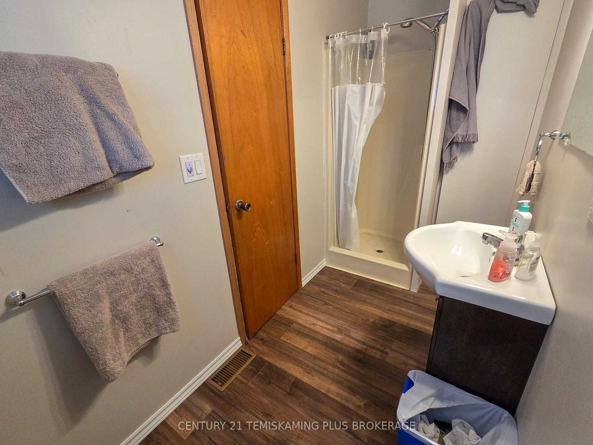 Photo 30 of 126 Fourth Avenue, Englehart — HOMEH
