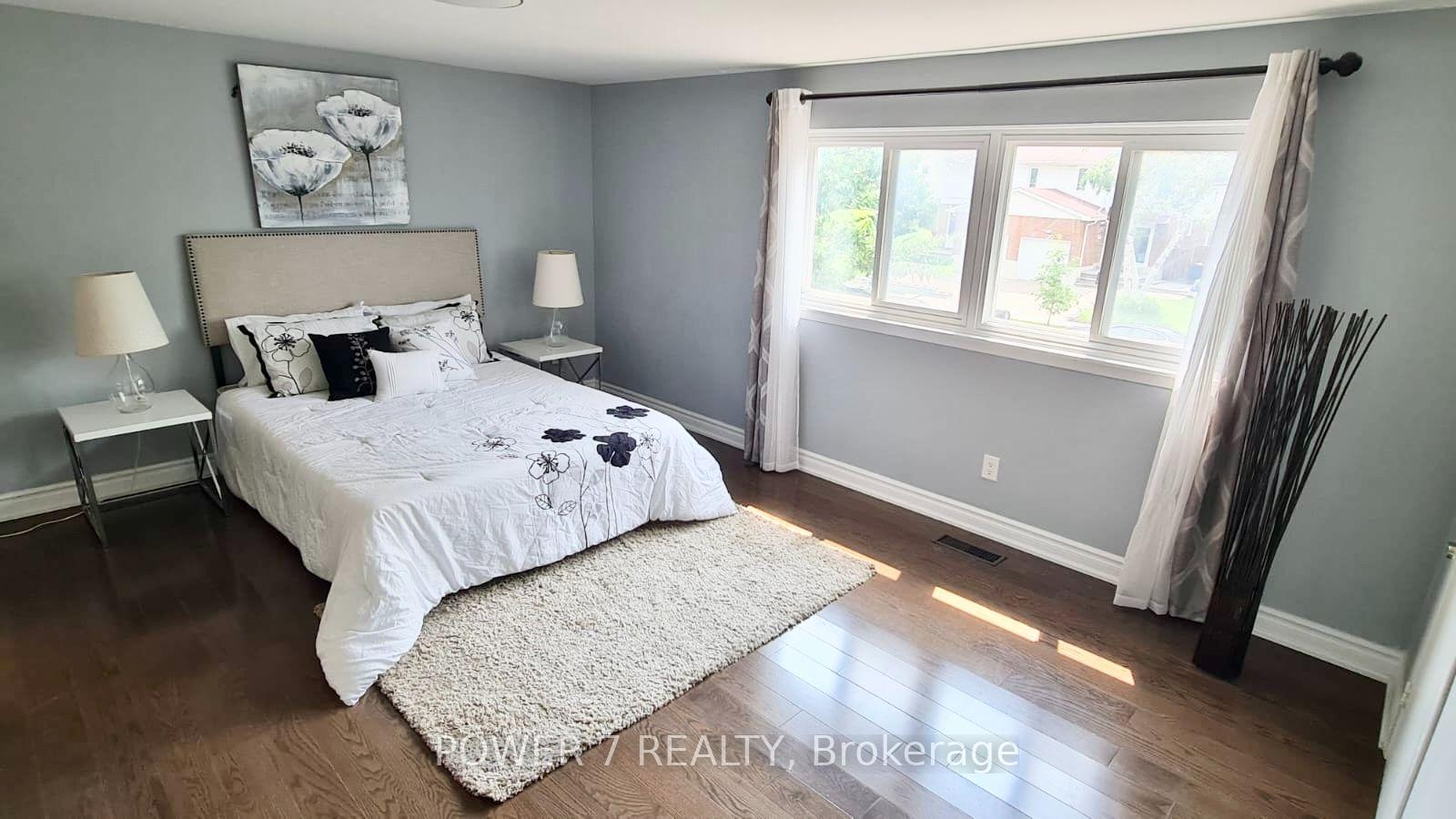 Photo 10 of 139 Carolbreen Square, Scarborough, Agincourt North — HOMEH