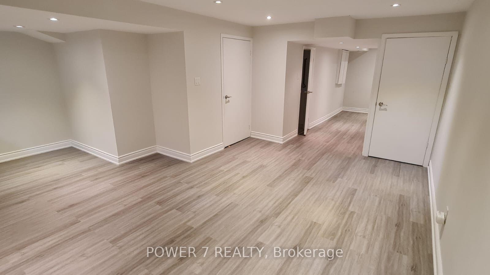 Photo 16 of 139 Carolbreen Square, Scarborough, Agincourt North — HOMEH