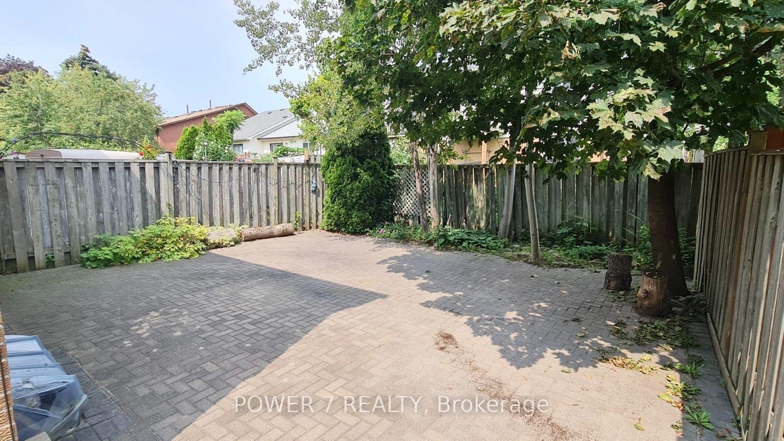 Photo 18 of 139 Carolbreen Square, Scarborough, Agincourt North — HOMEH