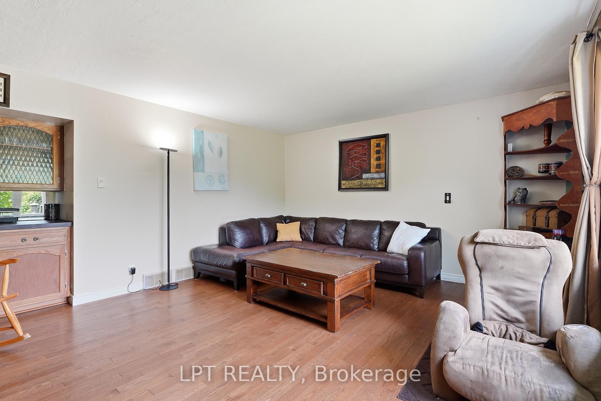 Photo 8 of 41 St Polycarp Street, North Stormont, Moose Creek — HOMEH