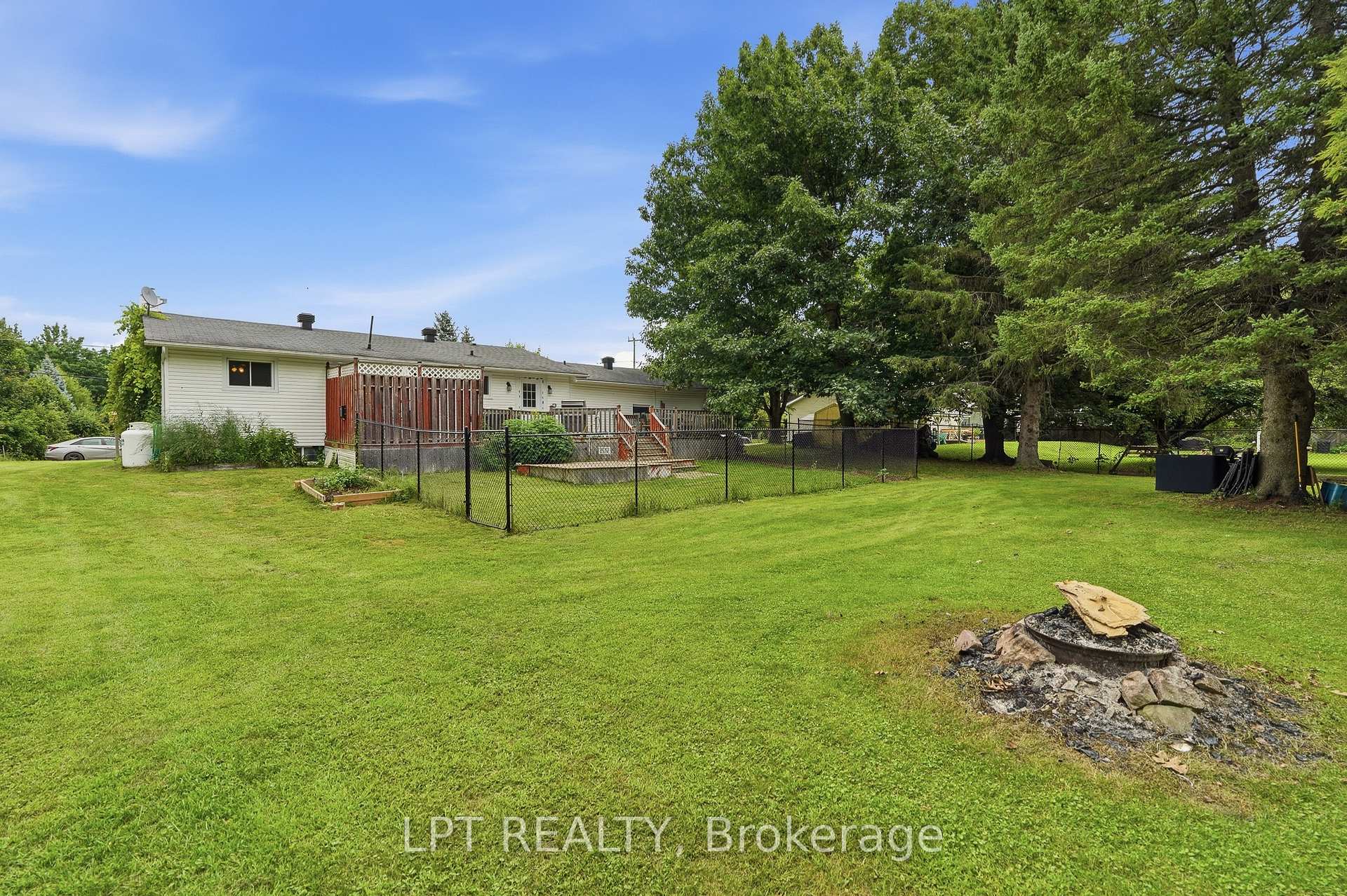 Photo 29 of 41 St Polycarp Street, North Stormont, Moose Creek — HOMEH
