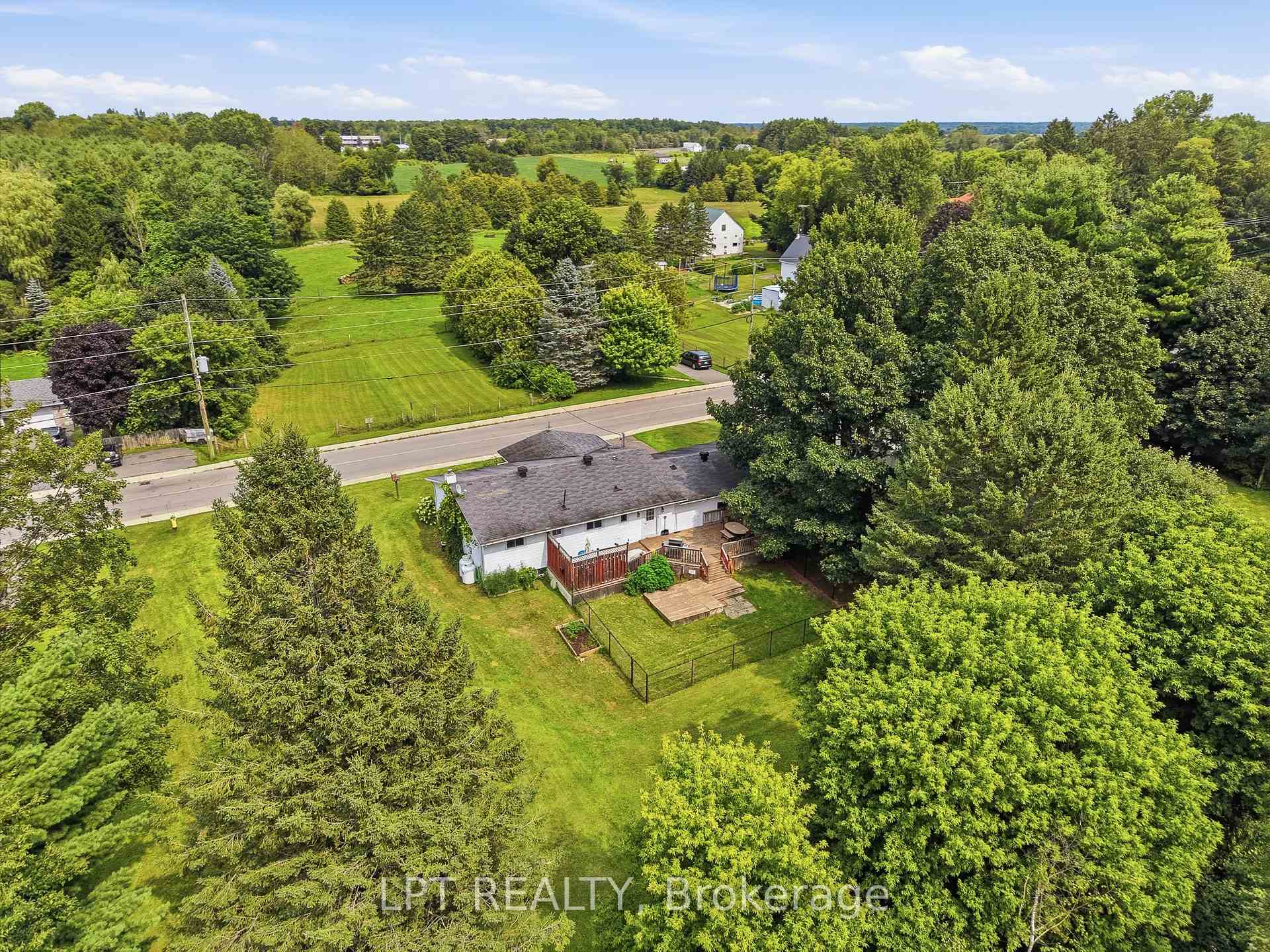 Photo 35 of 41 St Polycarp Street, North Stormont, Moose Creek — HOMEH