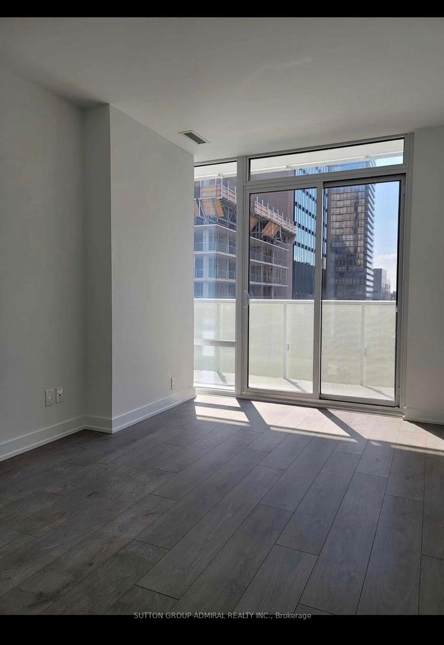 Photo 4 of Unit 812, 501 Yonge Street, Toronto, Church-Yonge Corridor — HOMEH