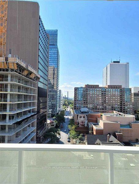 Photo 7 of Unit 812, 501 Yonge Street, Toronto, Church-Yonge Corridor — HOMEH