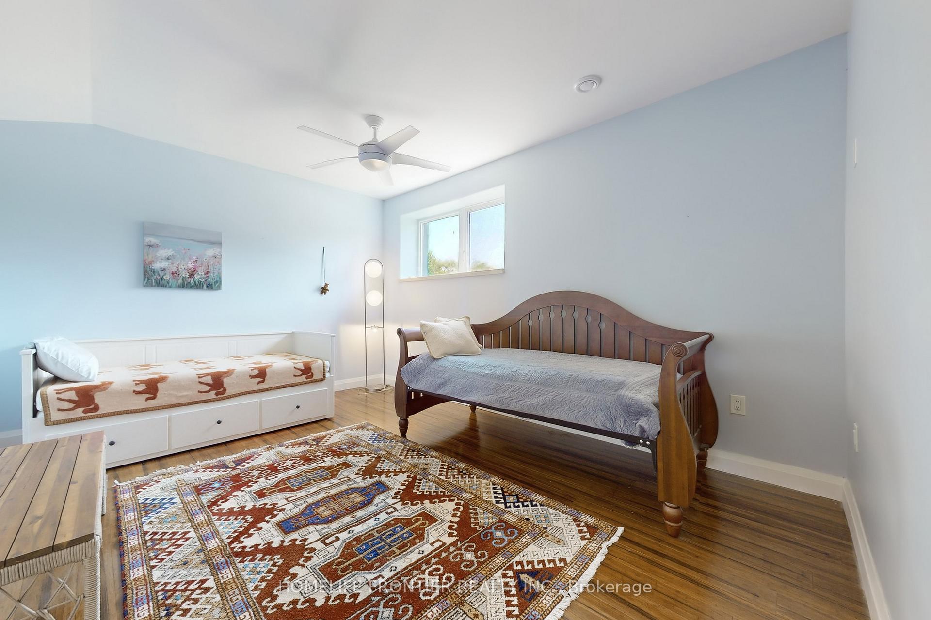 Photo 26 of 44 Irving Drive, Georgina, Pefferlaw — HOMEH