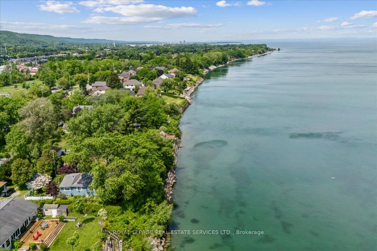 Photo 4 of 2 14th Street, Grimsby, Grimsby Beach — HOMEH