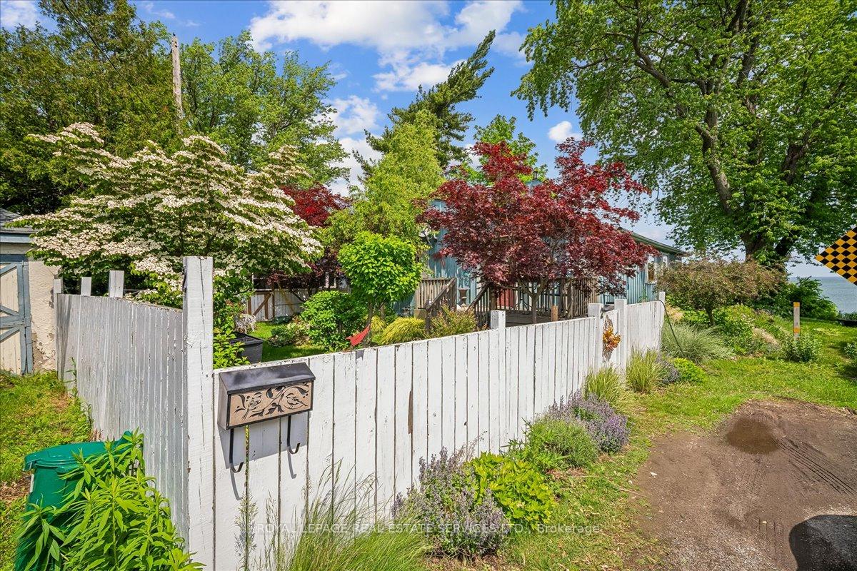 Photo 10 of 2 14th Street, Grimsby, Grimsby Beach — HOMEH