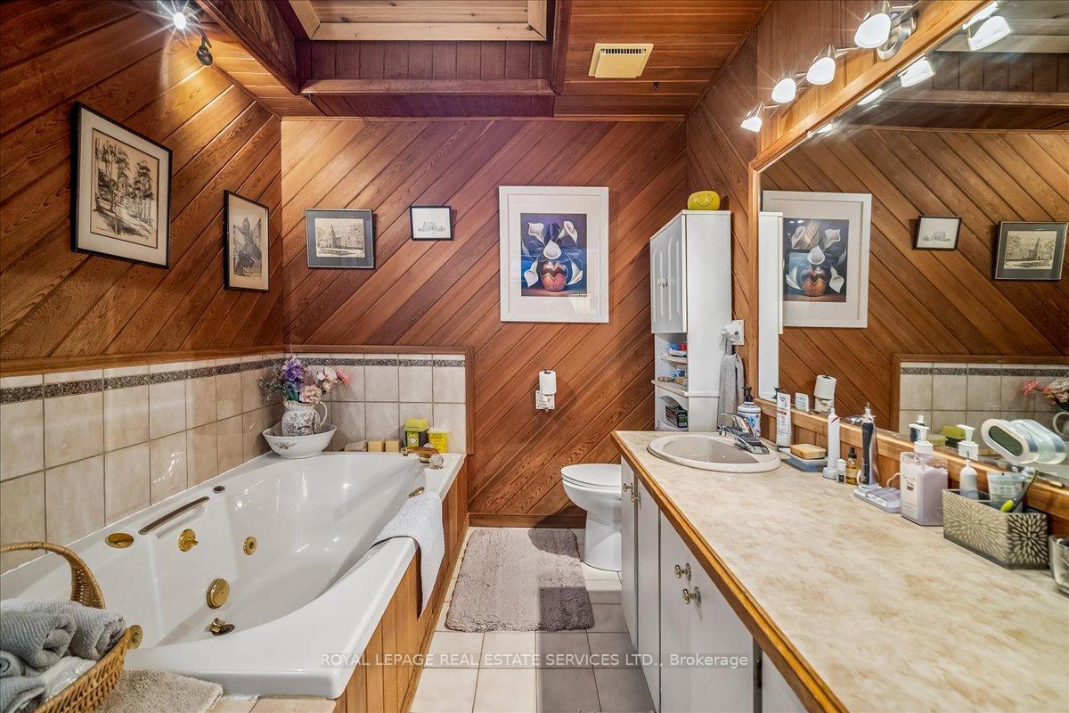 Photo 19 of 2 14th Street, Grimsby, Grimsby Beach — HOMEH