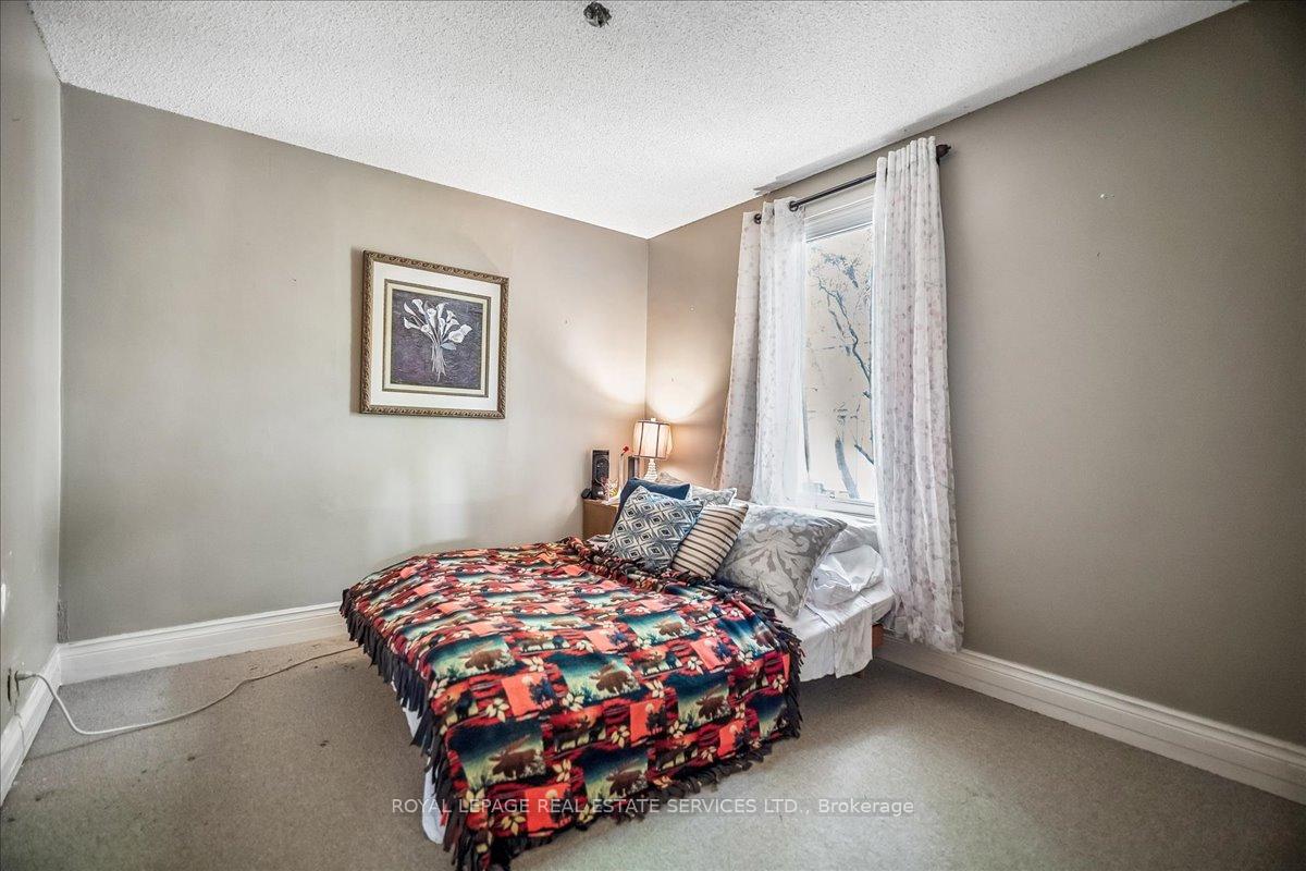 Photo 22 of 2 14th Street, Grimsby, Grimsby Beach — HOMEH