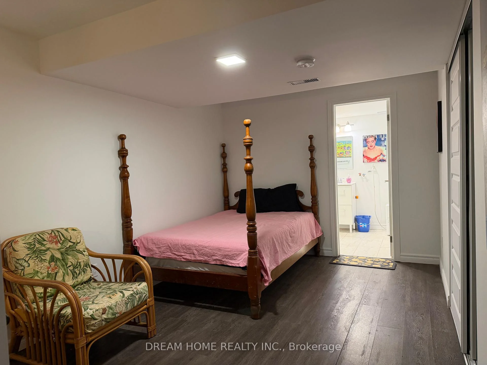 Photo of Unit Room C, 850 Clarkson Road
