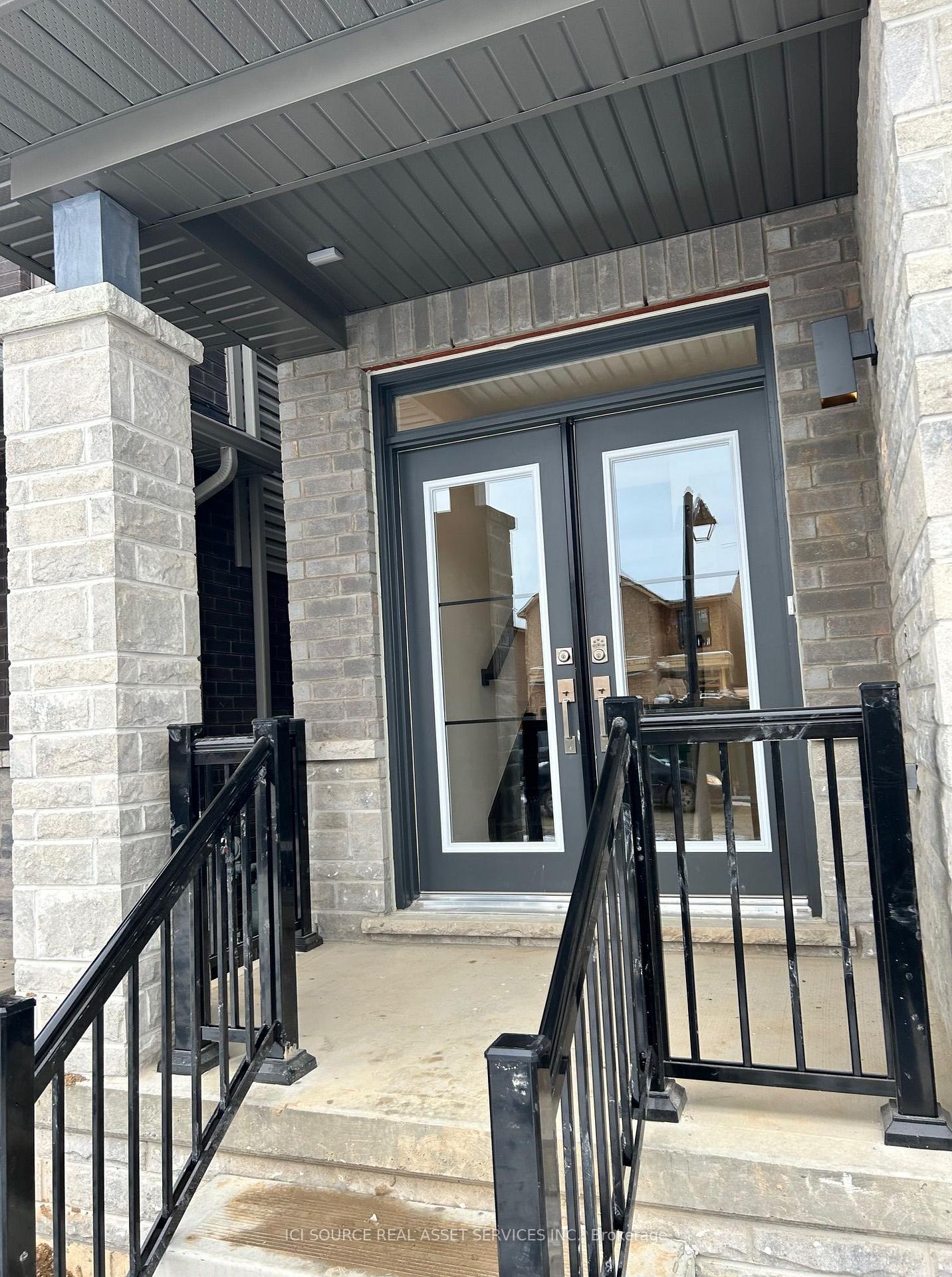 Photo 2 of 22 Holder Drive, Brantford, Empire South — HOMEH