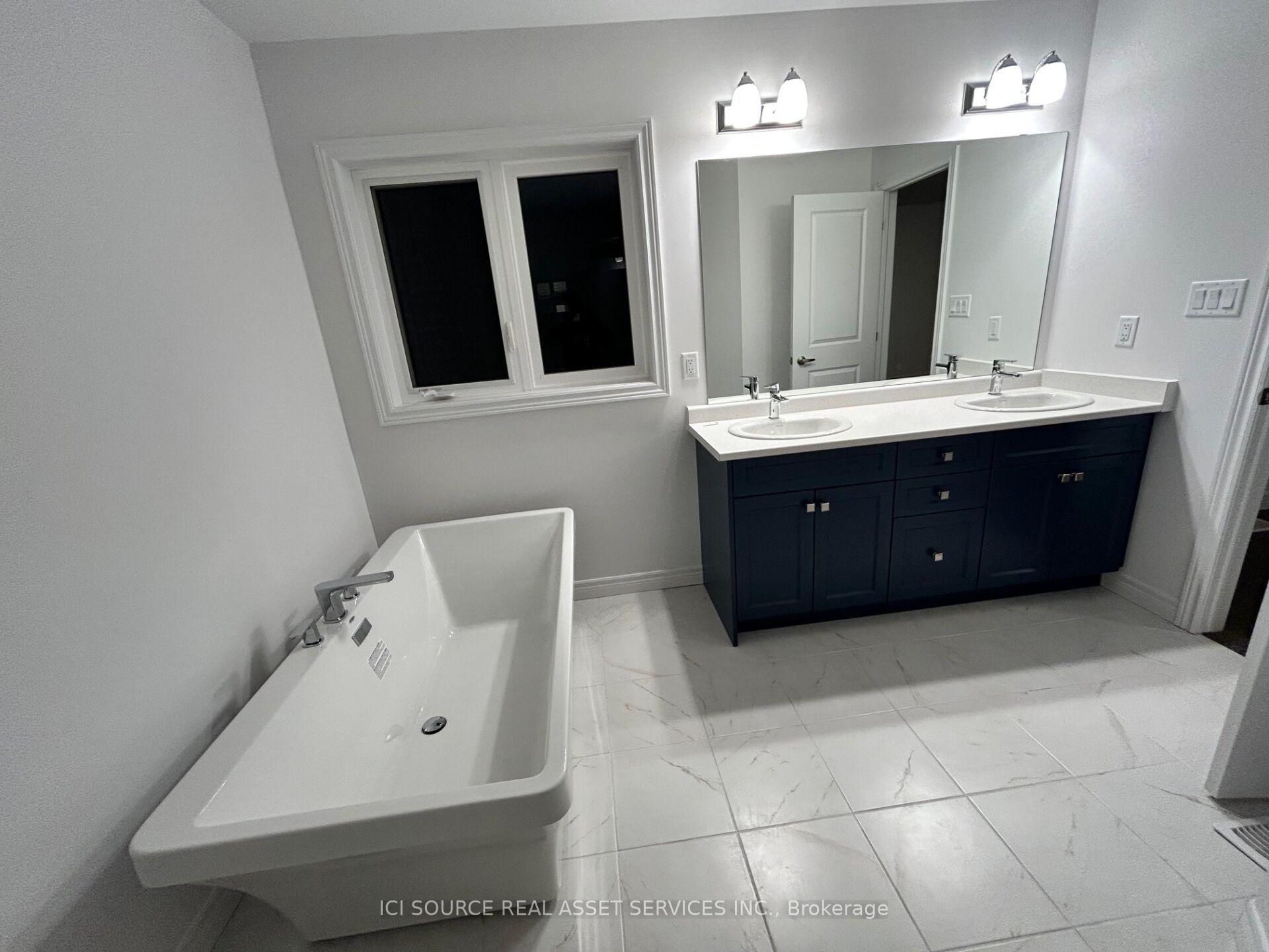 Photo 6 of 22 Holder Drive, Brantford, Empire South — HOMEH
