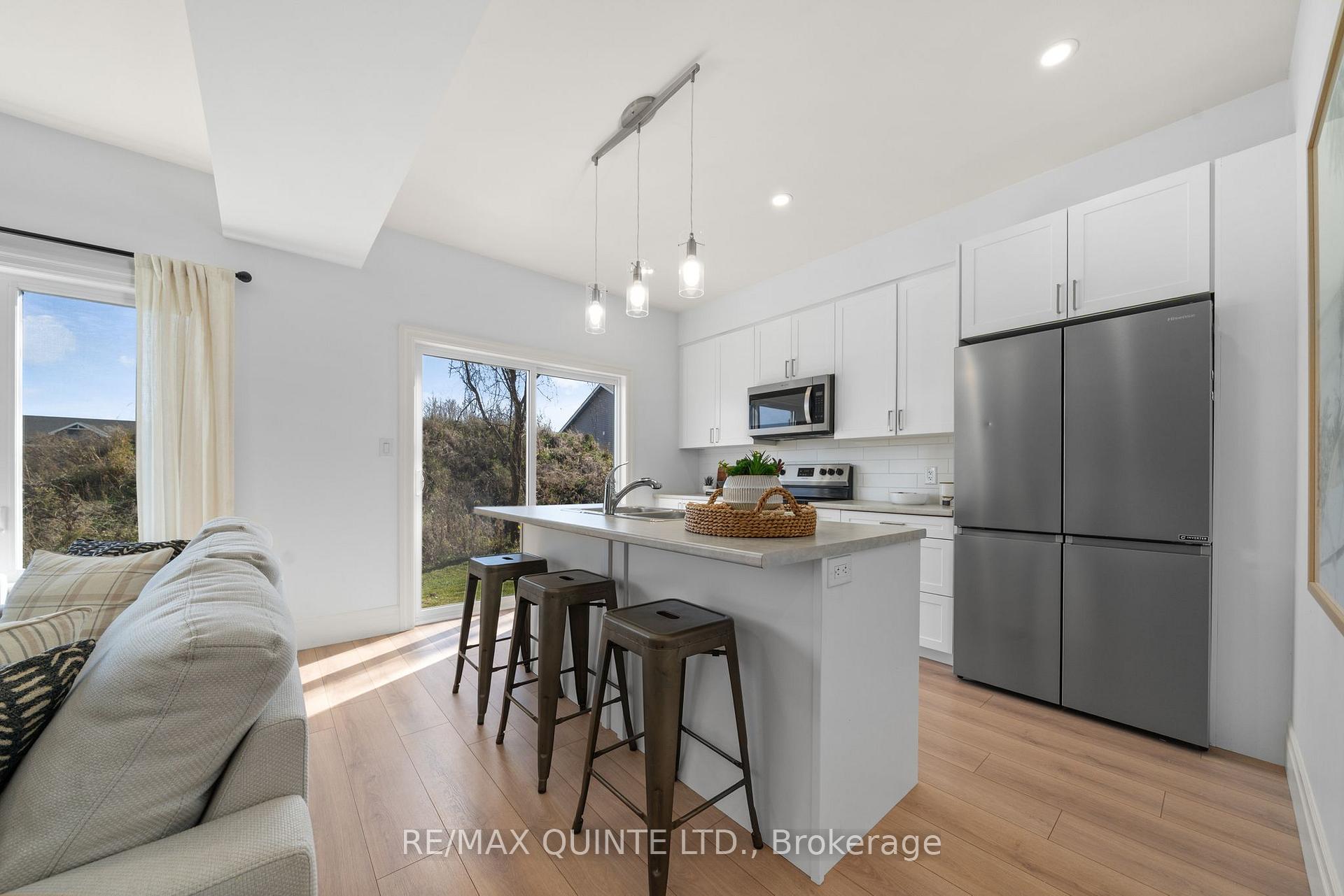 Photo 4 of 36 Campbell Crescent, Prince Edward County, Picton Ward — HOMEH