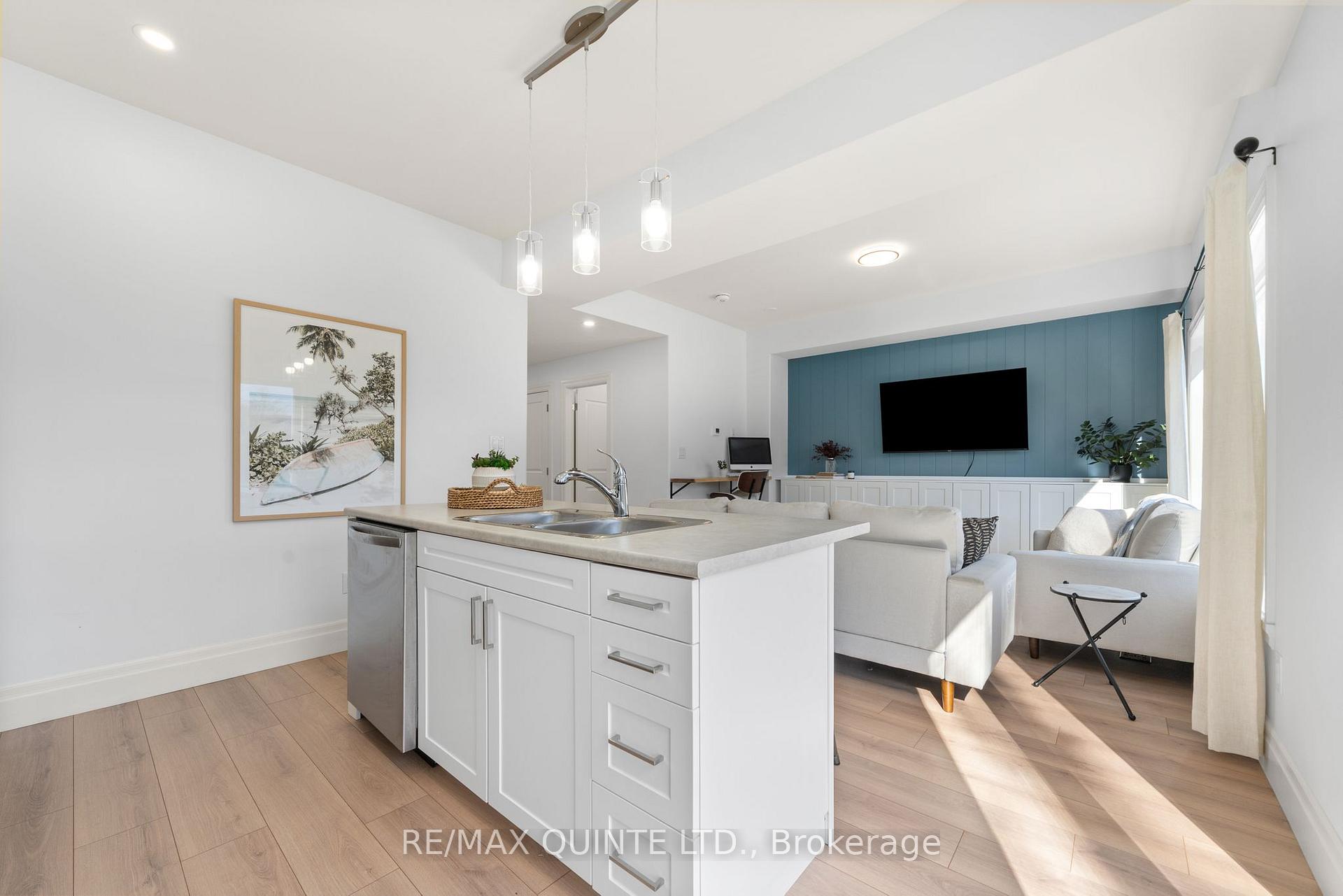 Photo 6 of 36 Campbell Crescent, Prince Edward County, Picton Ward — HOMEH