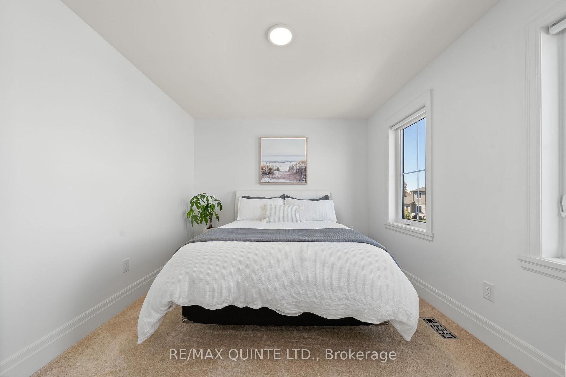 Photo 19 of 36 Campbell Crescent, Prince Edward County, Picton Ward — HOMEH
