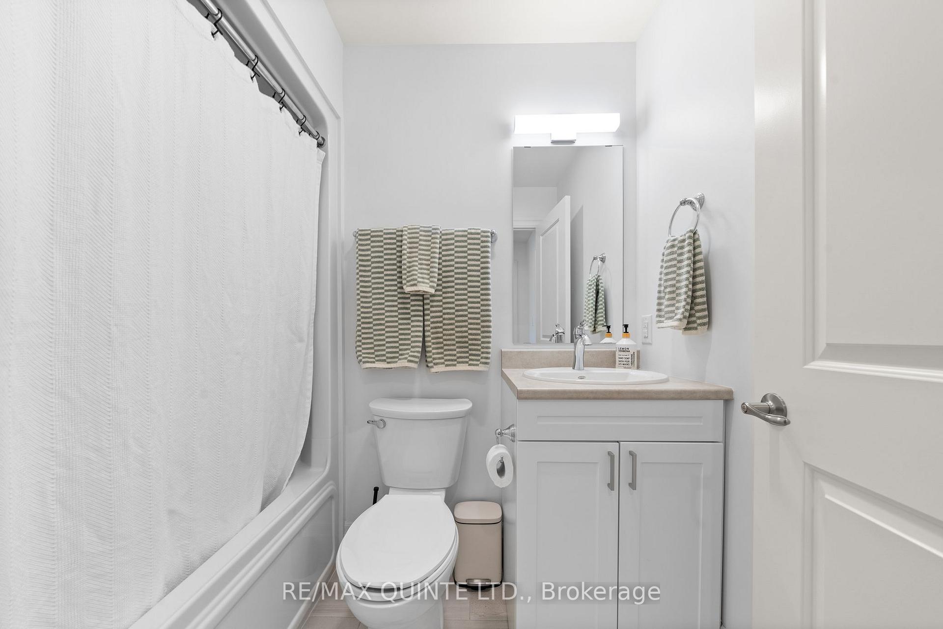 Photo 21 of 36 Campbell Crescent, Prince Edward County, Picton Ward — HOMEH