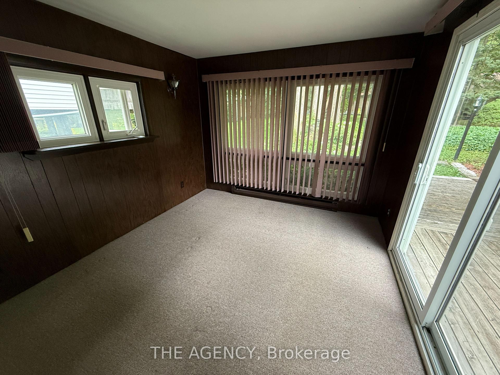 Photo 24 of 323 Waratah Avenue, Newmarket, Huron Heights-Leslie Valley — HOMEH