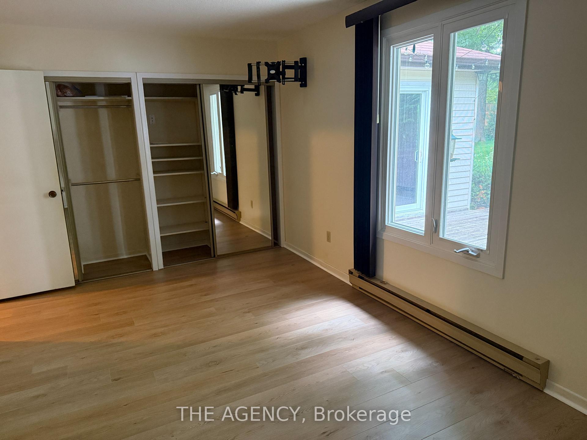 Photo 27 of 323 Waratah Avenue, Newmarket, Huron Heights-Leslie Valley — HOMEH