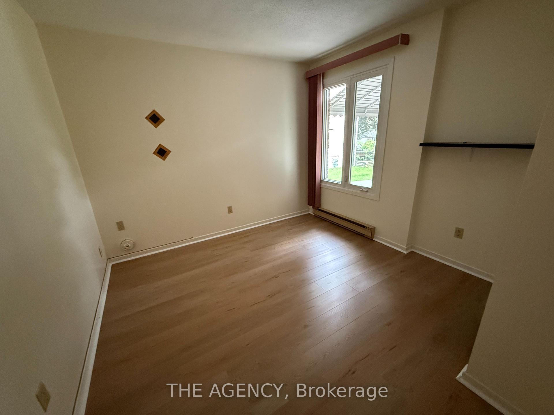Photo 29 of 323 Waratah Avenue, Newmarket, Huron Heights-Leslie Valley — HOMEH