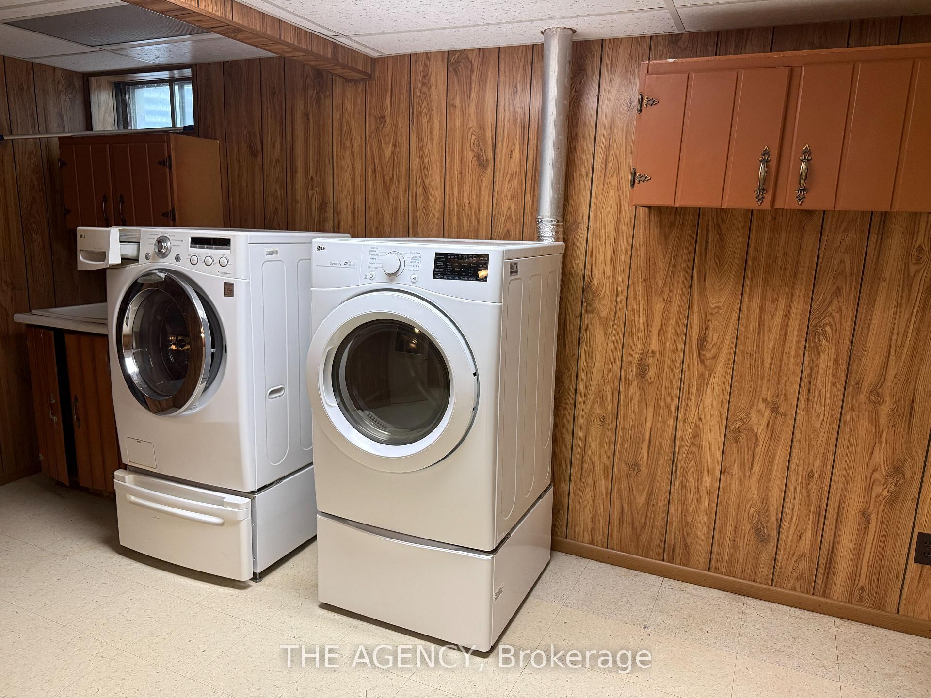 Photo 33 of 323 Waratah Avenue, Newmarket, Huron Heights-Leslie Valley — HOMEH