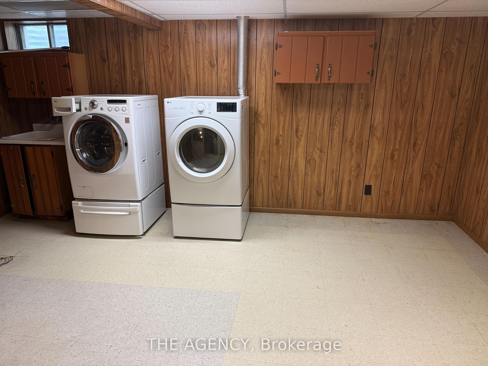 Photo 34 of 323 Waratah Avenue, Newmarket, Huron Heights-Leslie Valley — HOMEH