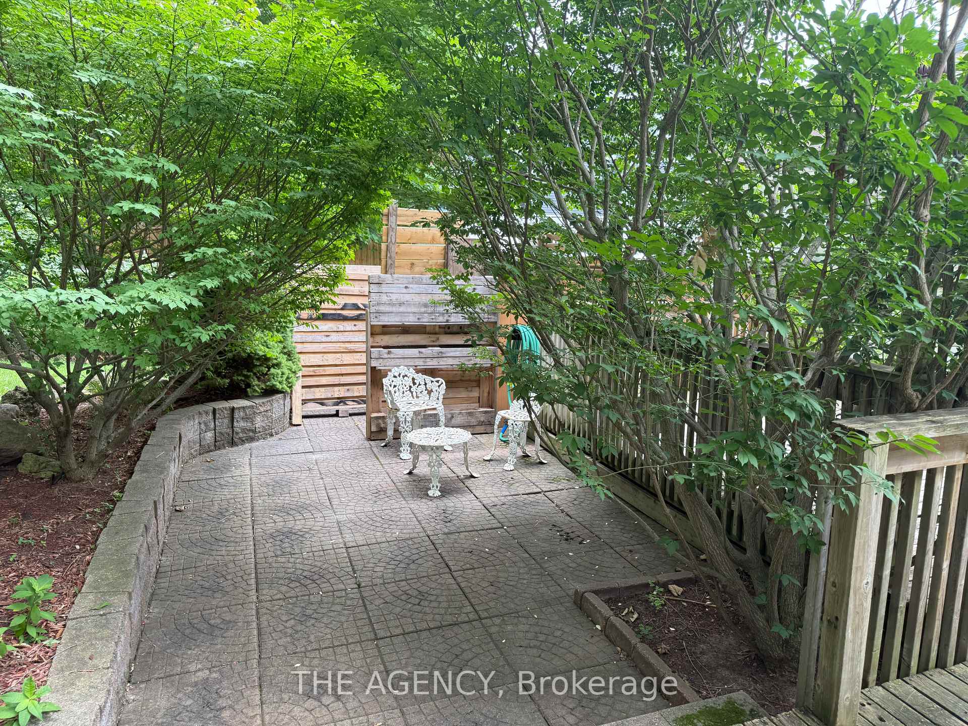 Photo 48 of 323 Waratah Avenue, Newmarket, Huron Heights-Leslie Valley — HOMEH
