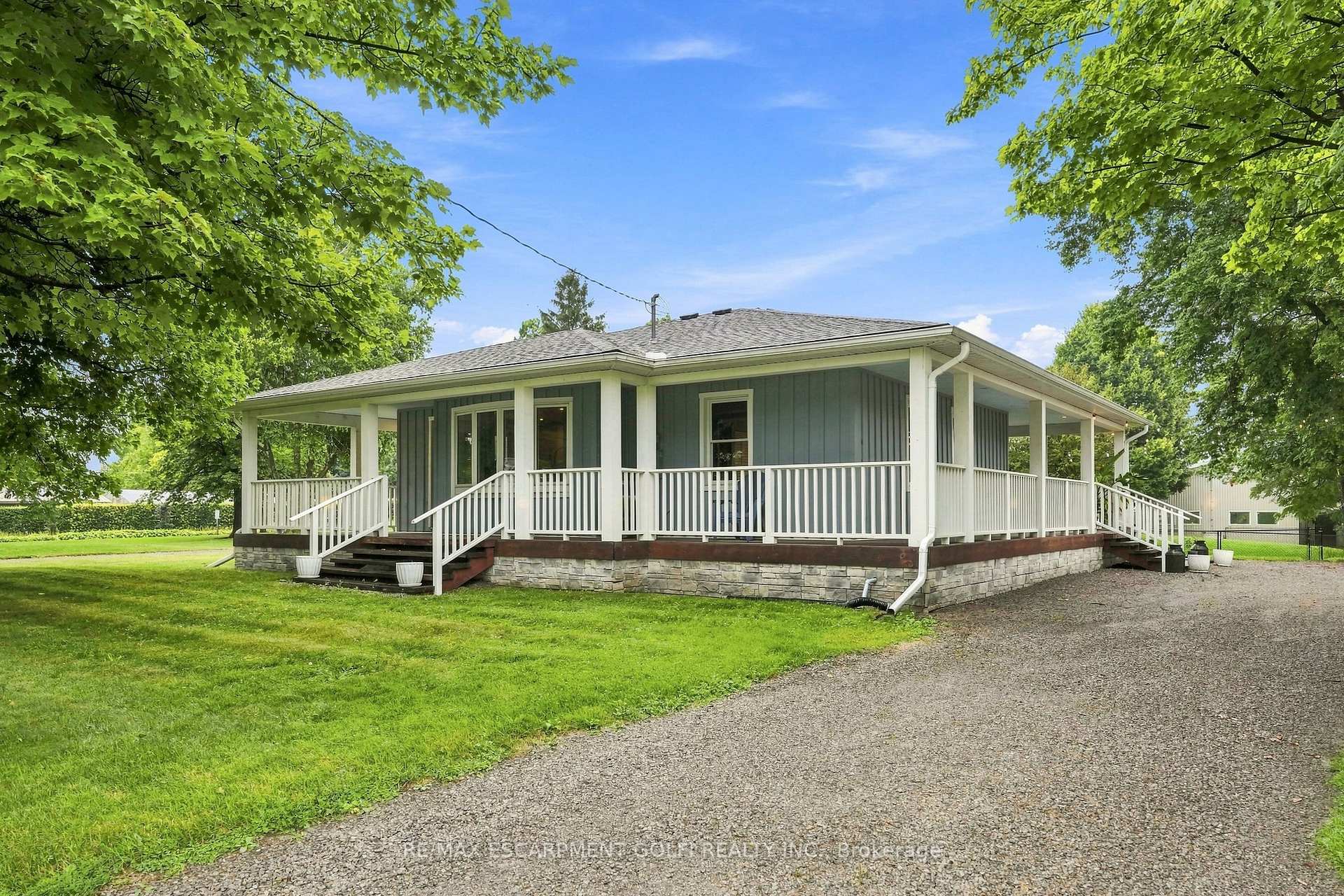 Photo 4 of 146 Lynden Road, Hamilton, Rural Flamborough — HOMEH