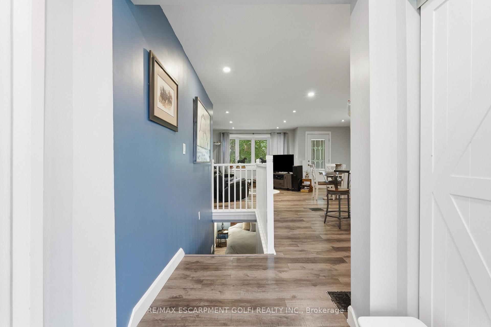 Photo 6 of 146 Lynden Road, Hamilton, Rural Flamborough — HOMEH