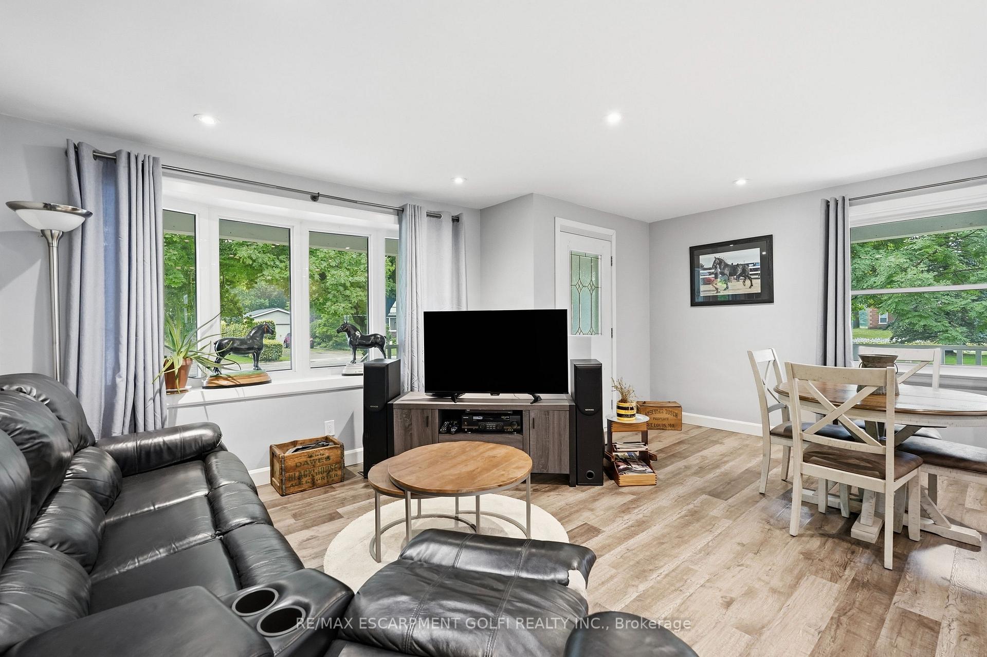 Photo 9 of 146 Lynden Road, Hamilton, Rural Flamborough — HOMEH