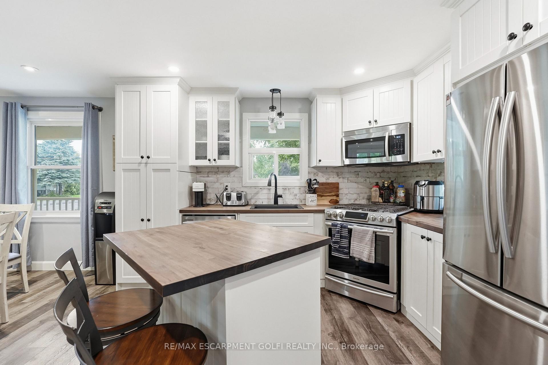 Photo 14 of 146 Lynden Road, Hamilton, Rural Flamborough — HOMEH