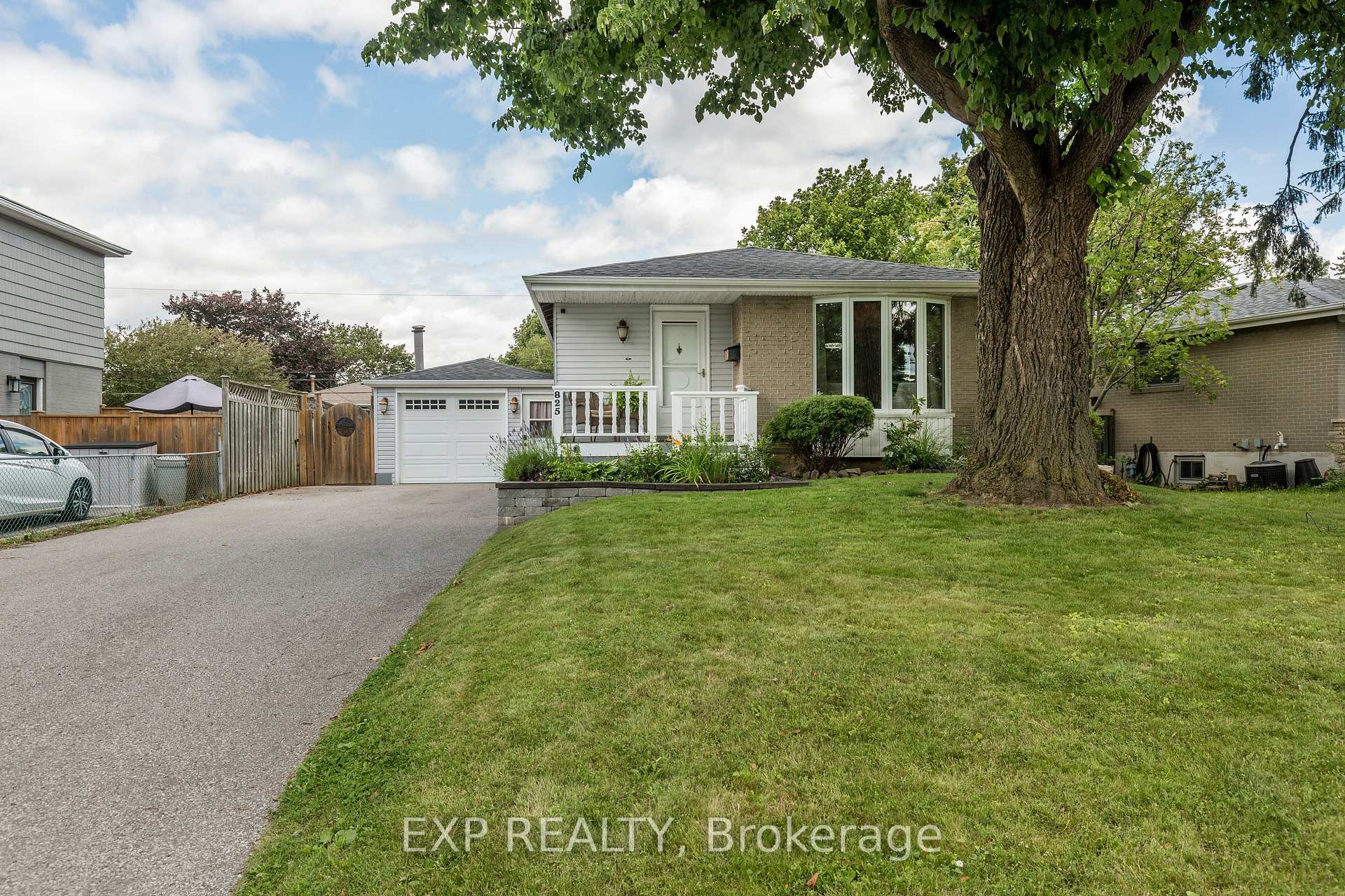 Photo 5 of 825 Bem Avenue, Pickering, Bay Ridges — HOMEH