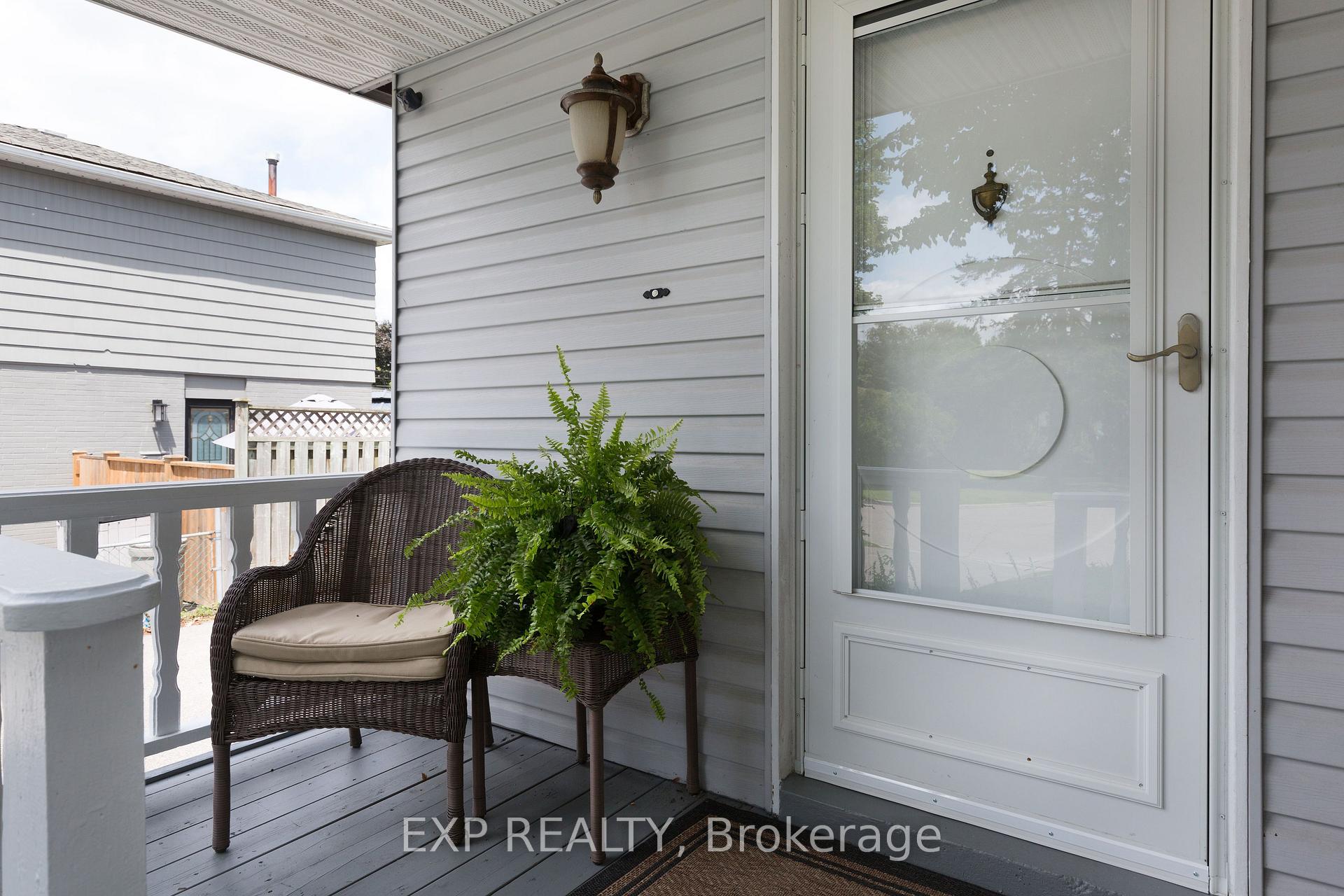 Photo 6 of 825 Bem Avenue, Pickering, Bay Ridges — HOMEH
