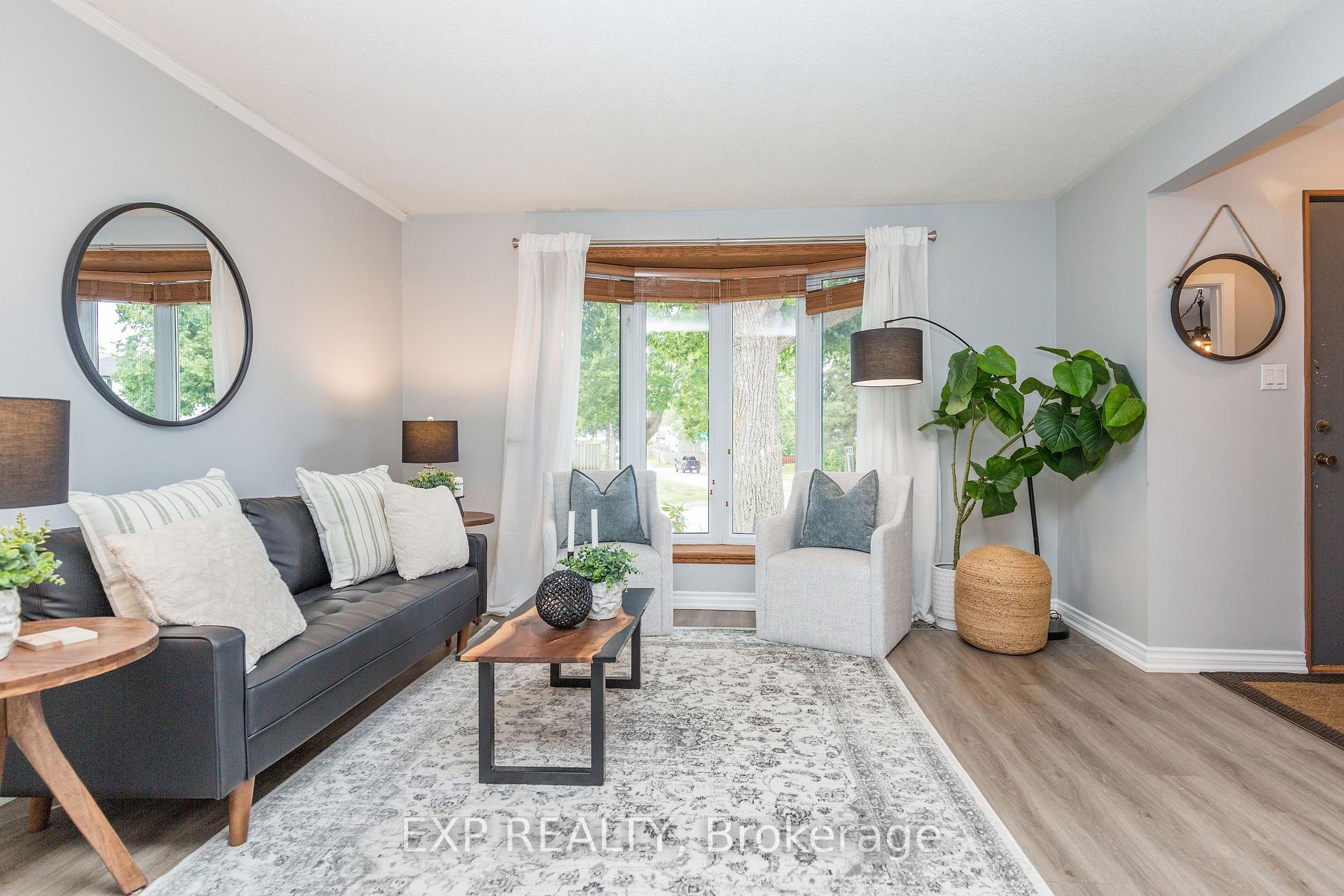 Photo 11 of 825 Bem Avenue, Pickering, Bay Ridges — HOMEH