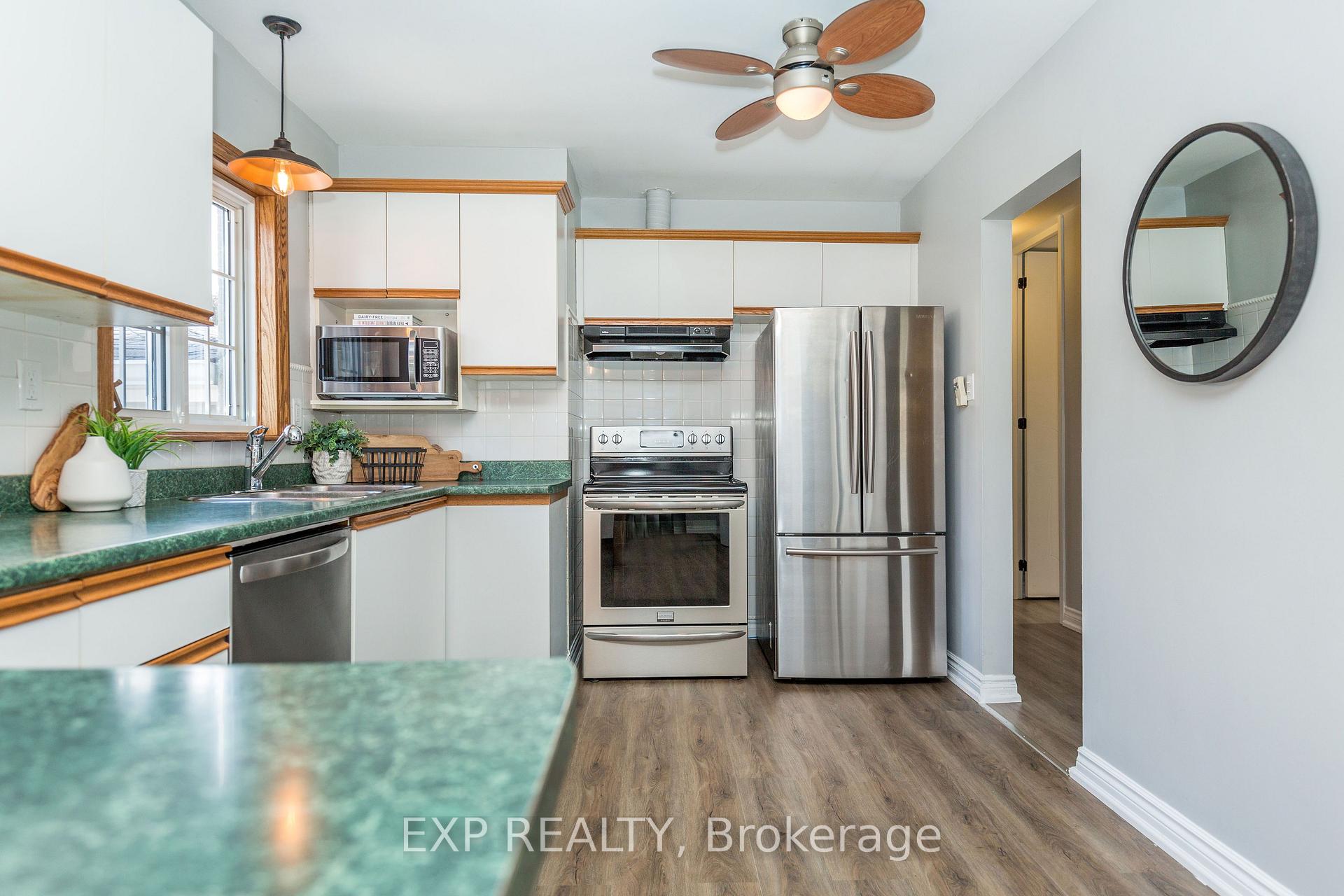 Photo 16 of 825 Bem Avenue, Pickering, Bay Ridges — HOMEH