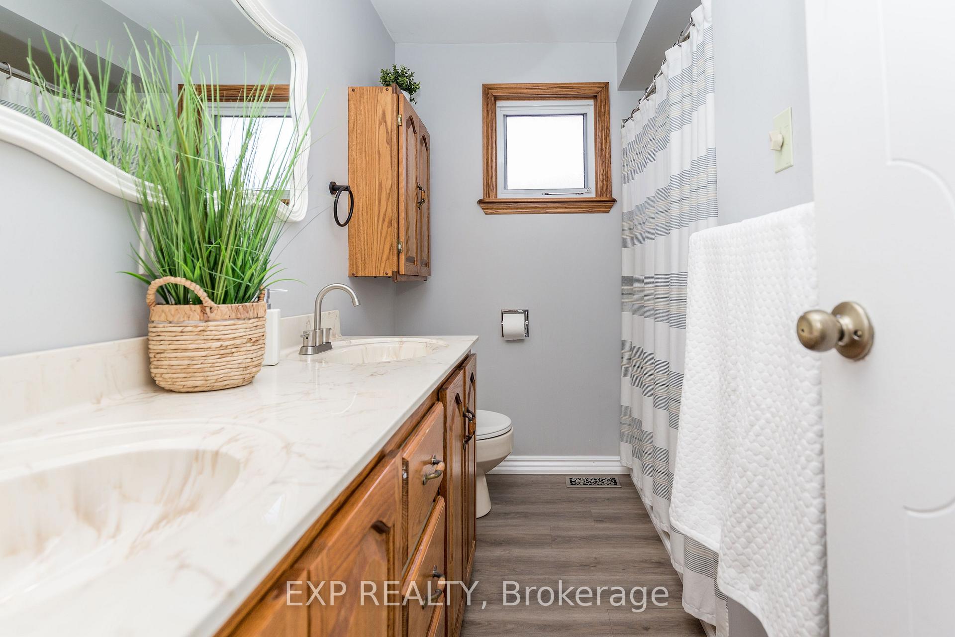 Photo 19 of 825 Bem Avenue, Pickering, Bay Ridges — HOMEH