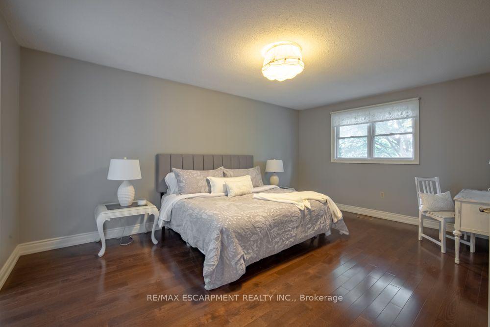 Photo 22 of 49 Branthaven Drive, Hamilton, Stoney Creek Mountain — HOMEH