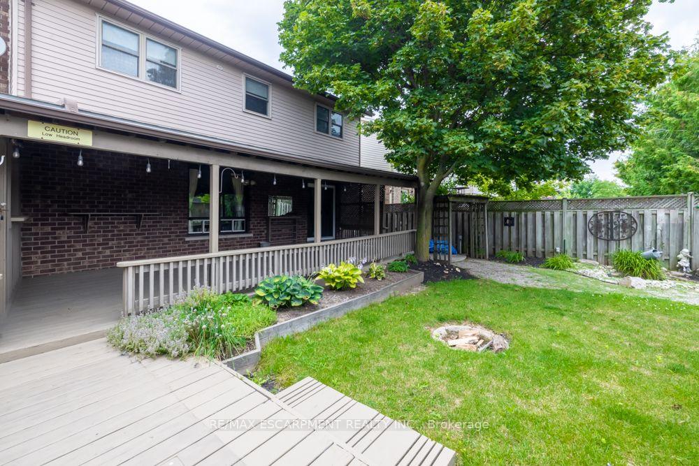 Photo 37 of 49 Branthaven Drive, Hamilton, Stoney Creek Mountain — HOMEH